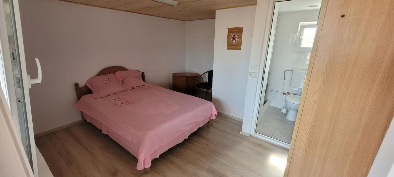 מלון Două Mai Casa Iacob מראה חיצוני תמונה
