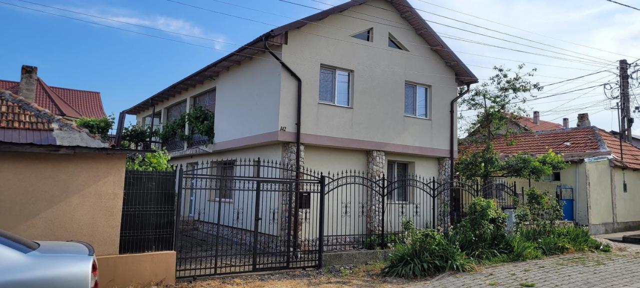 מלון Două Mai Casa Iacob מראה חיצוני תמונה